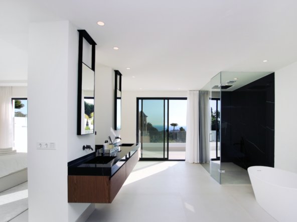 Screen-Shot-2023-11-13-at-14-00-53-fotor-20231114105127