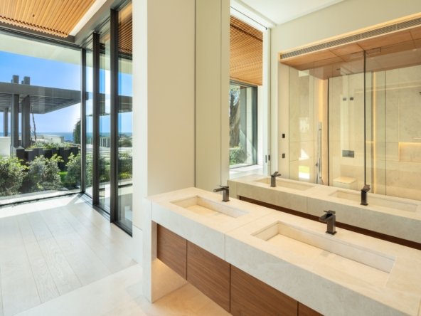 download-2022-03-12T173914-532-scaled